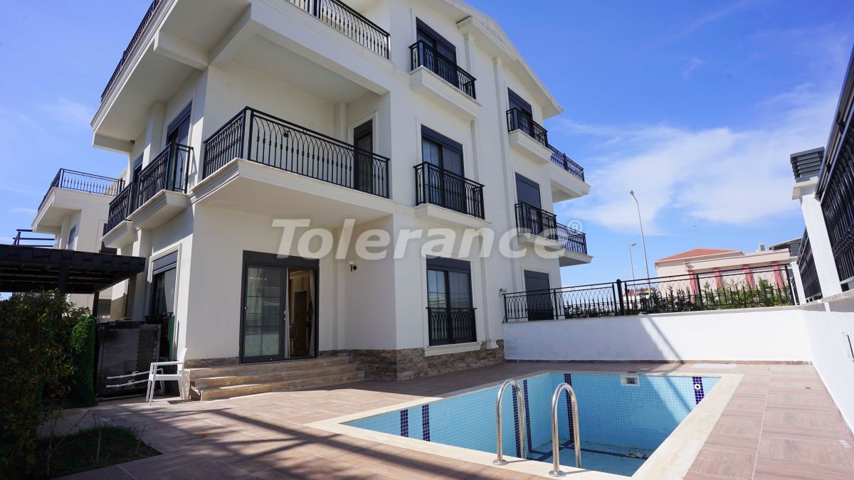 Villa en Belek, Turquia, 208 m² - imagen 1