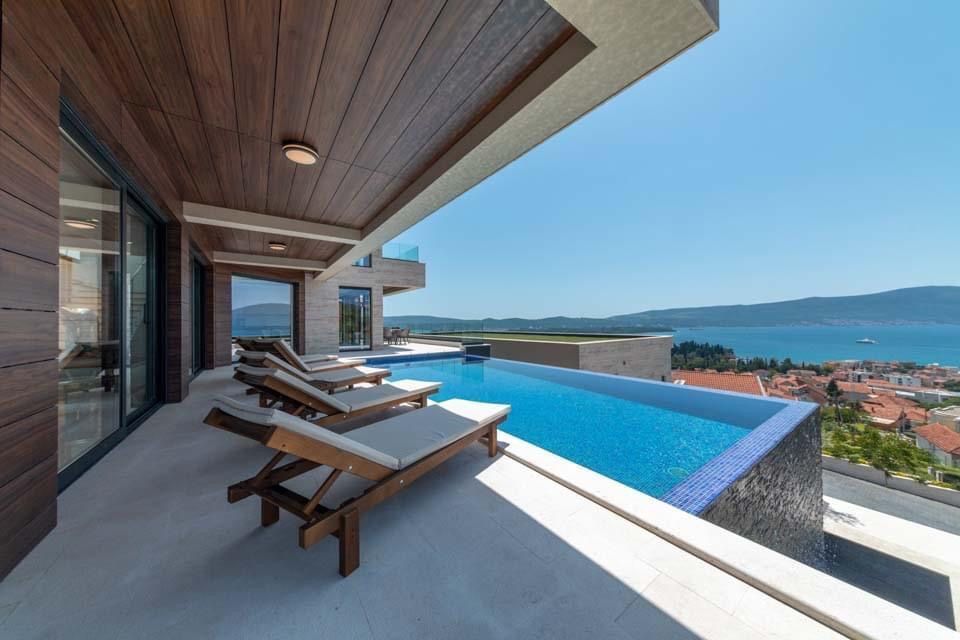 Villa en Tivat, Montenegro, 510 m² - imagen 3