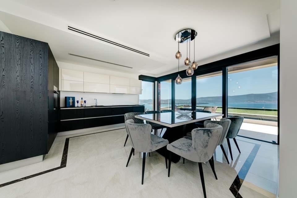 Villa en Tivat, Montenegro, 510 m² - imagen 18