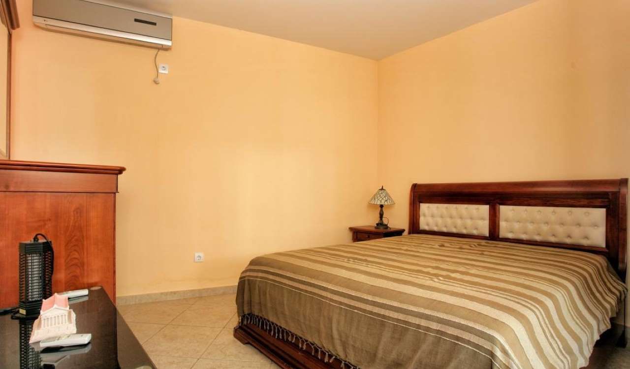 Villa à Rézévici, Monténégro, 250 m² - image 19