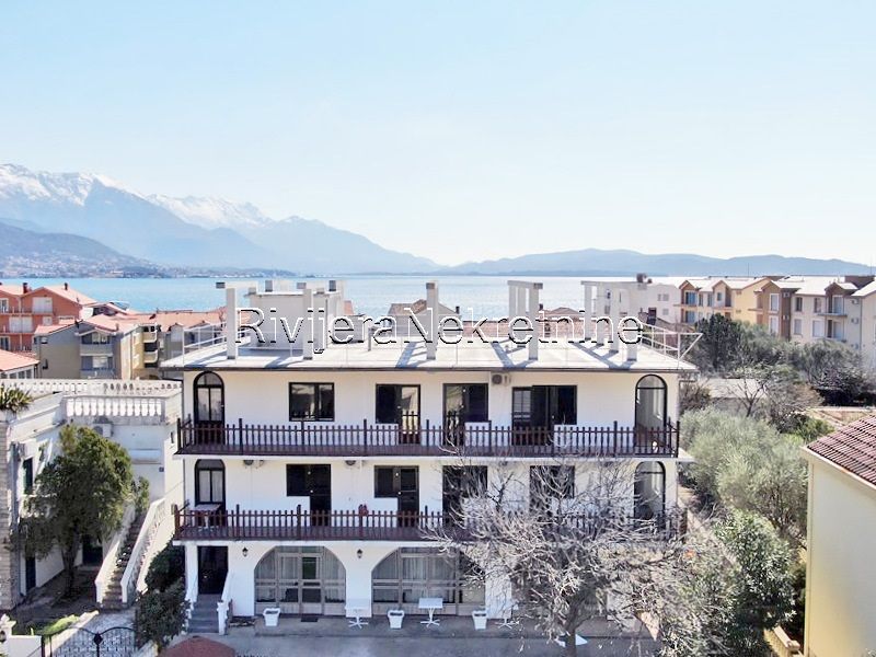 Maison à Herceg-Novi, Monténégro, 402 m² - image 1