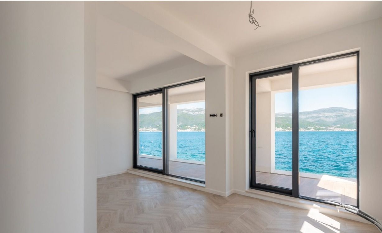 Villa in Krasici, Montenegro, 225 m² - picture 8