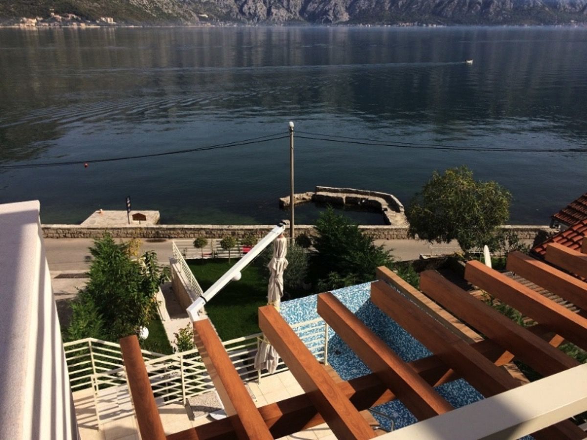 Villa in Stoliv, Montenegro, 325 m² - picture 9