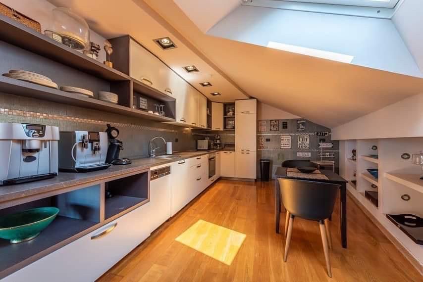 Flat in Rafailovici, Montenegro, 230 m² - picture 2