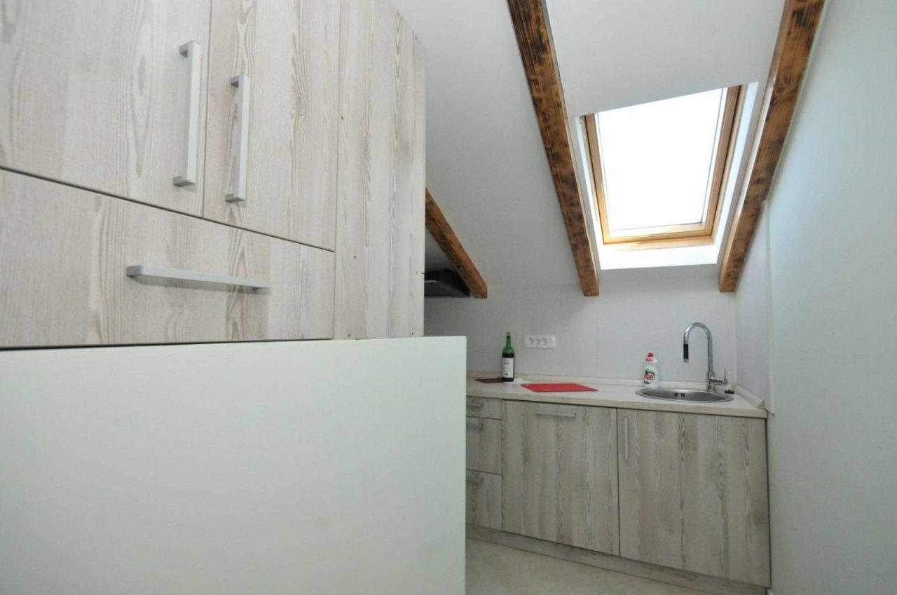 Piso en Becici, Montenegro, 106 m² - imagen 3