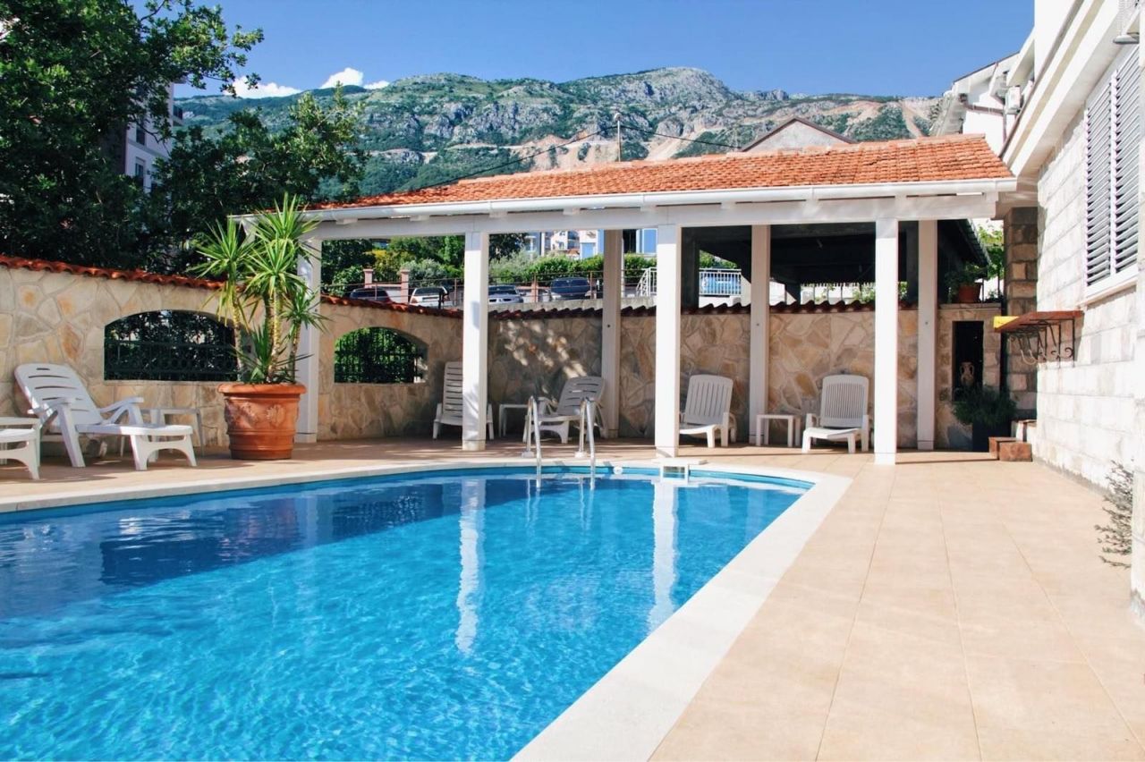 Hotel en Becici, Montenegro - imagen 3