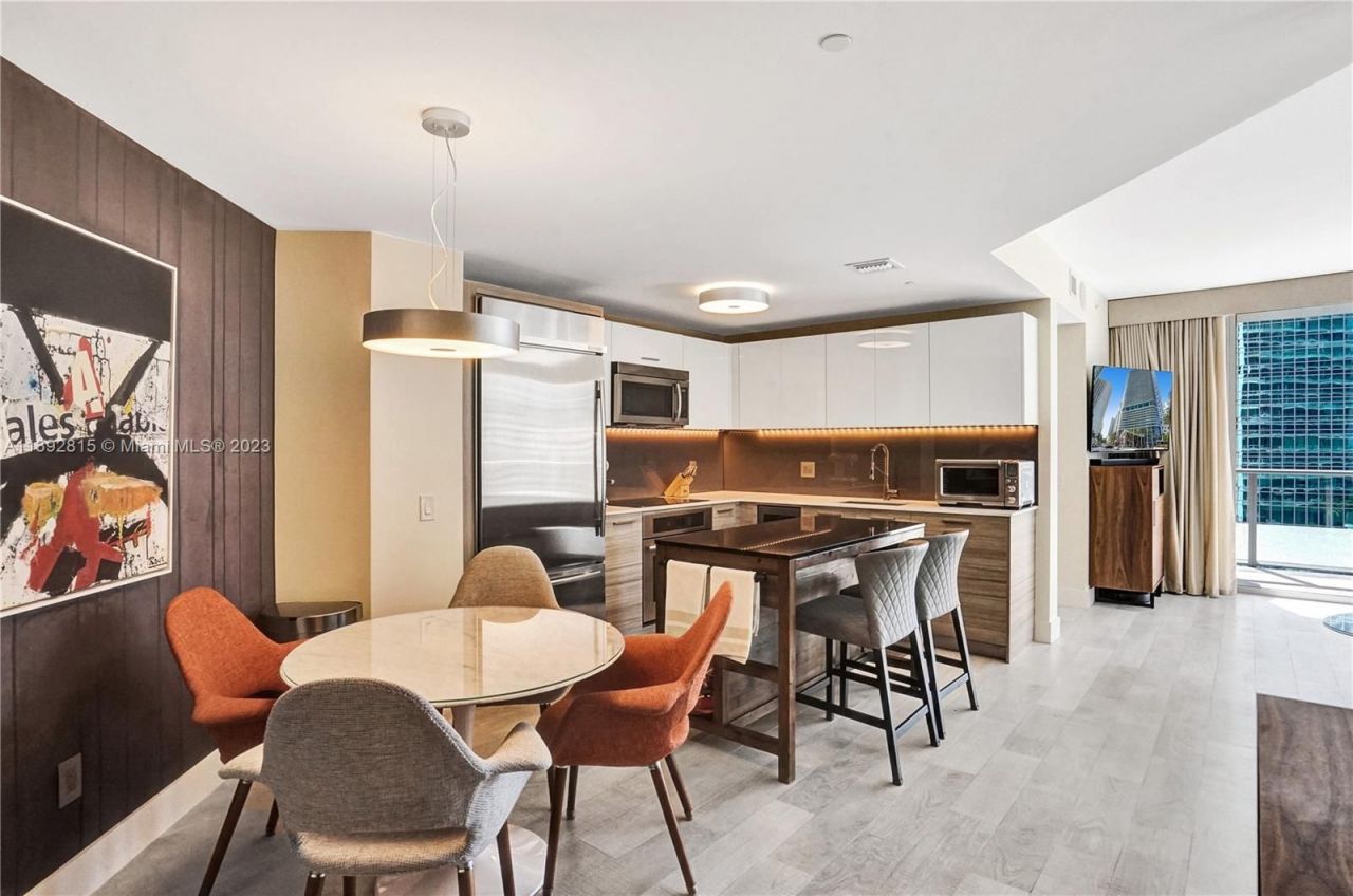 Flat in Miami, USA, 100 m² - picture 13