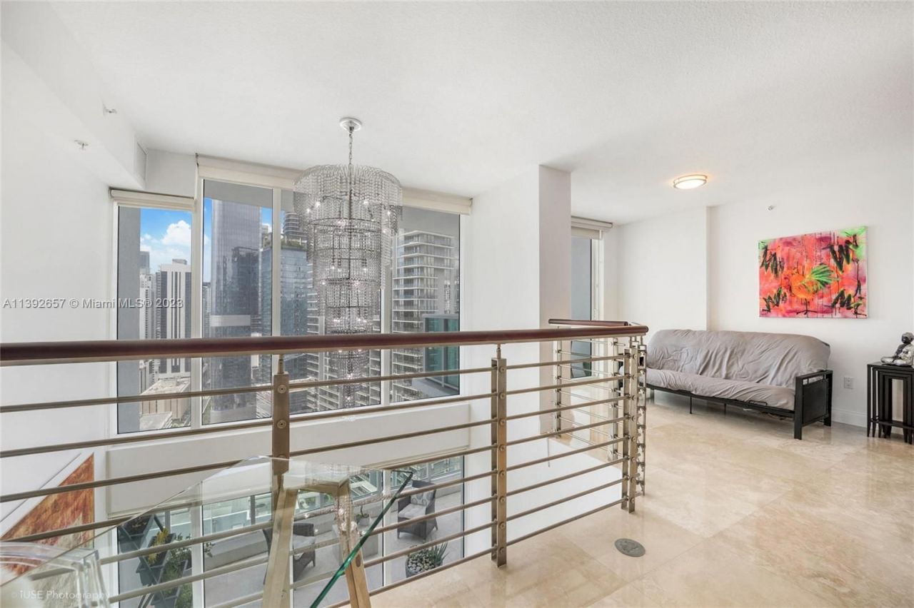 Flat in Miami, USA, 140 m² - picture 7