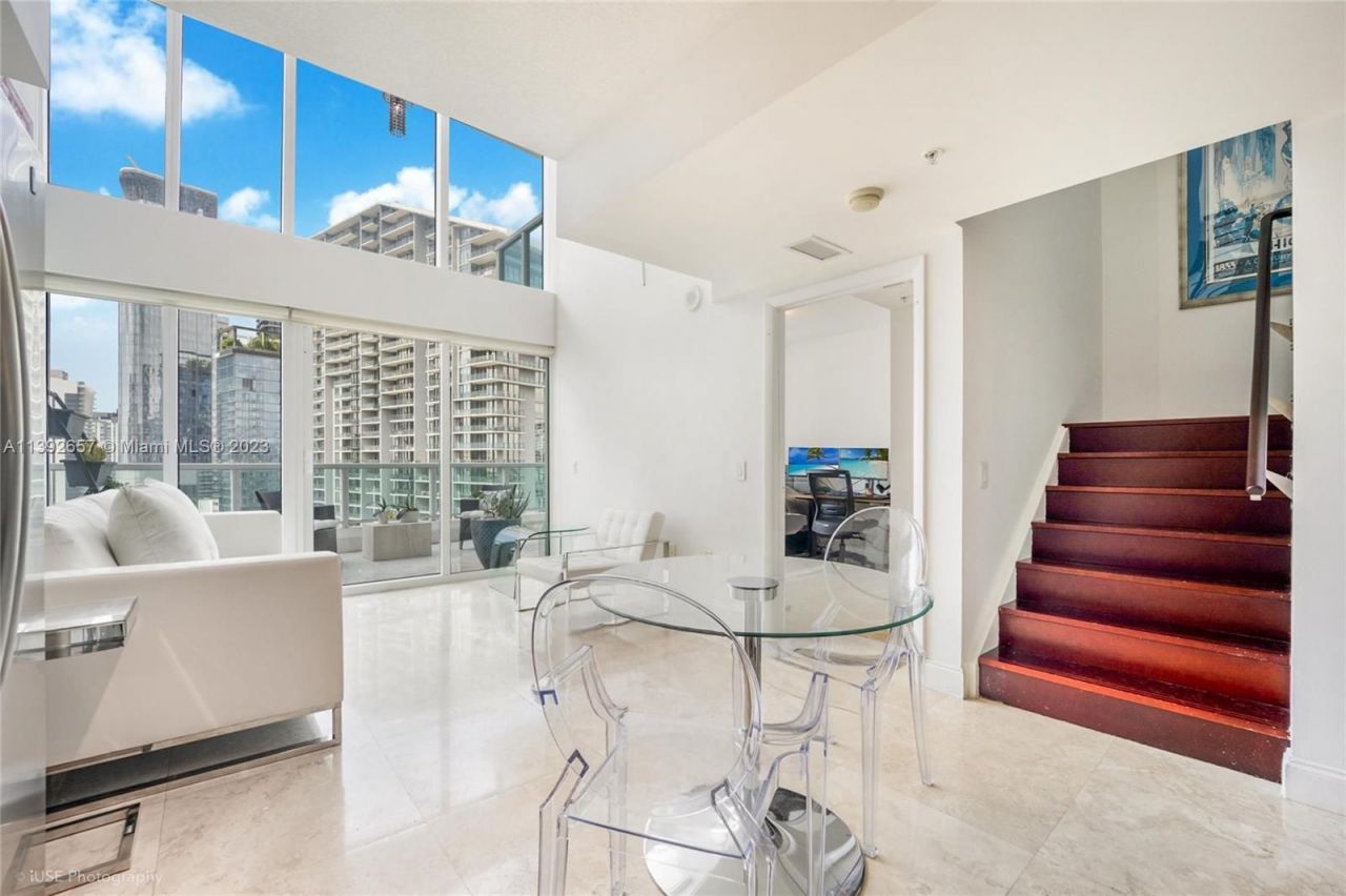 Flat in Miami, USA, 140 m² - picture 15