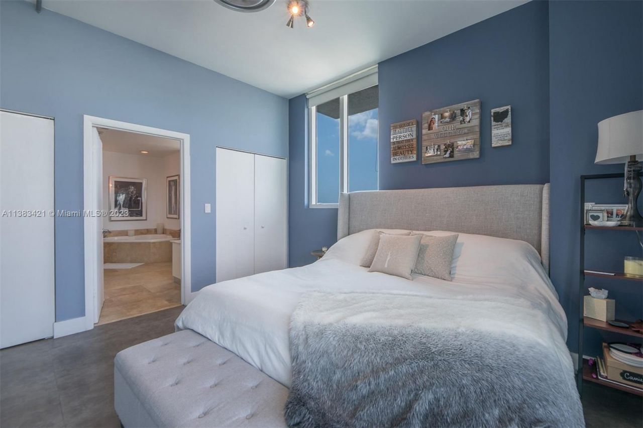 Loft in Miami, USA, 150 m² - picture 7