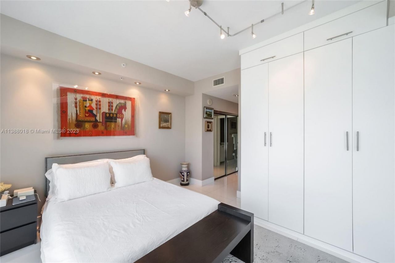 Penthouse in Miami, USA, 130 m² - picture 6