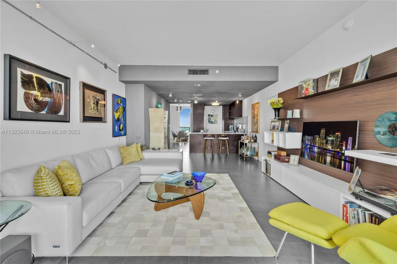 Piso en Miami, Estados Unidos, 150 m² - imagen 5