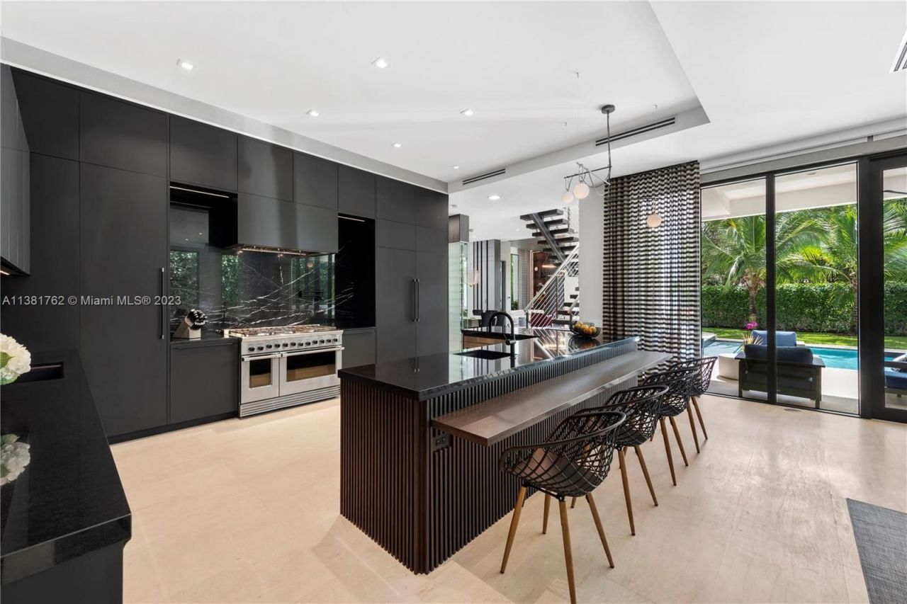 Villa in Miami, USA, 400 m² - picture 11