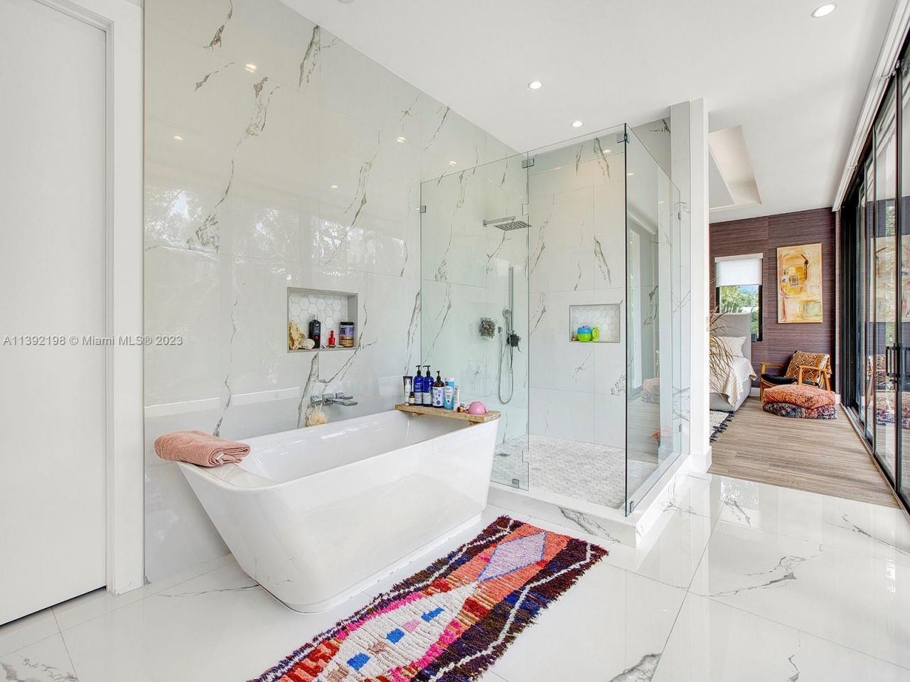 Casa en Miami, Estados Unidos, 400 m² - imagen 6