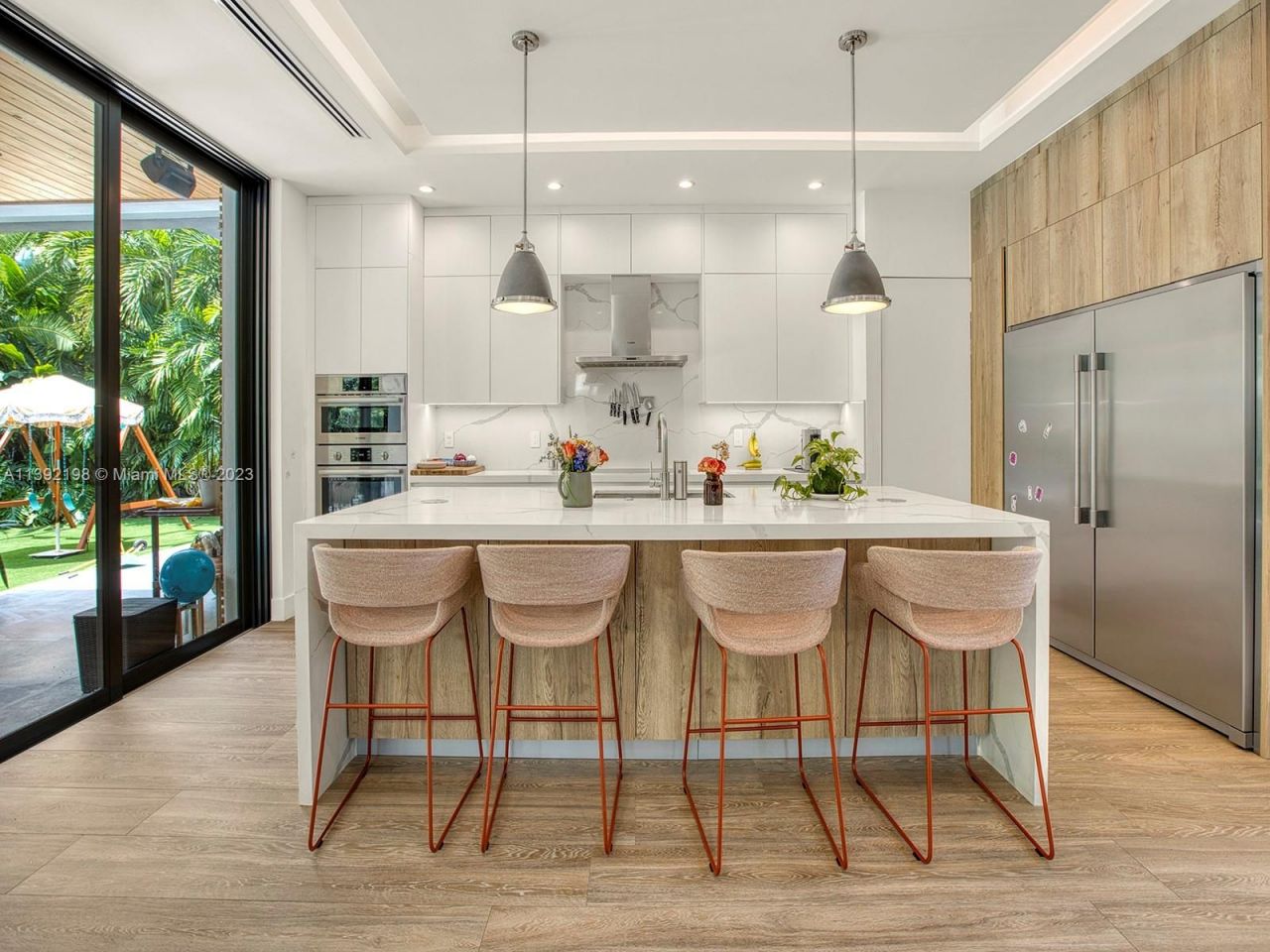 Casa en Miami, Estados Unidos, 400 m² - imagen 17