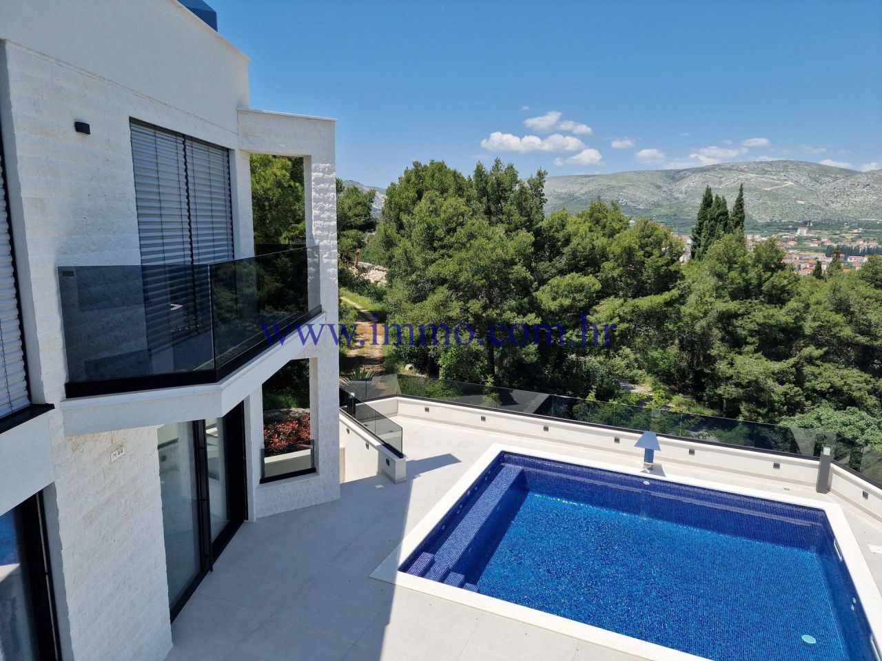 Villa à Trogir, Croatie, 370 m² - image 1