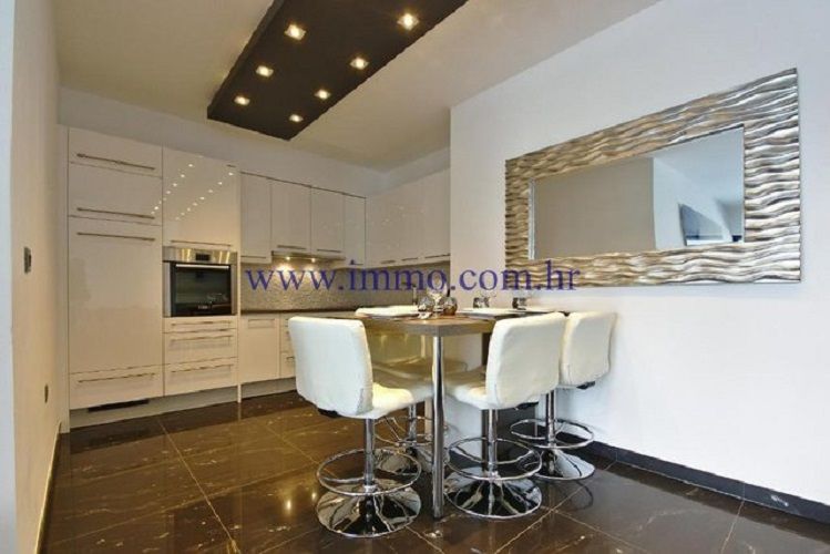 Villa a Opatija, Croazia, 763 m² - foto 11