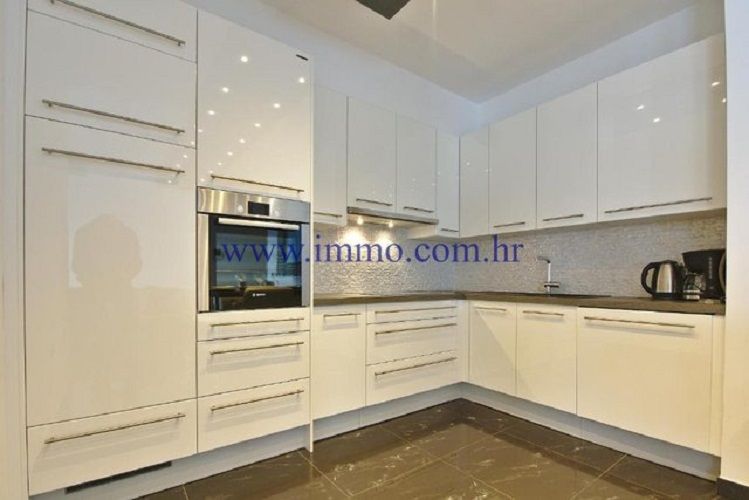 Villa a Opatija, Croazia, 763 m² - foto 12