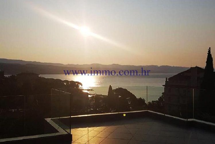 Villa a Opatija, Croazia, 763 m² - foto 18