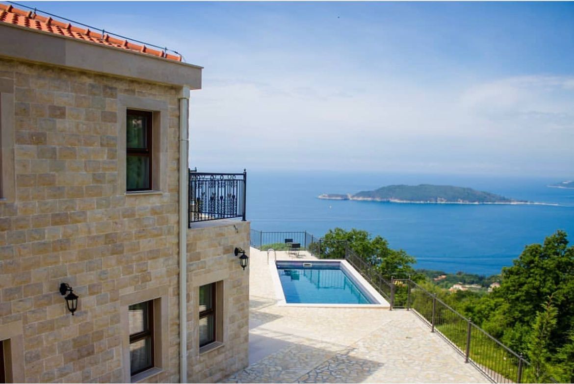 Villa in Sveti Stefan, Montenegro, 270 m² - picture 5