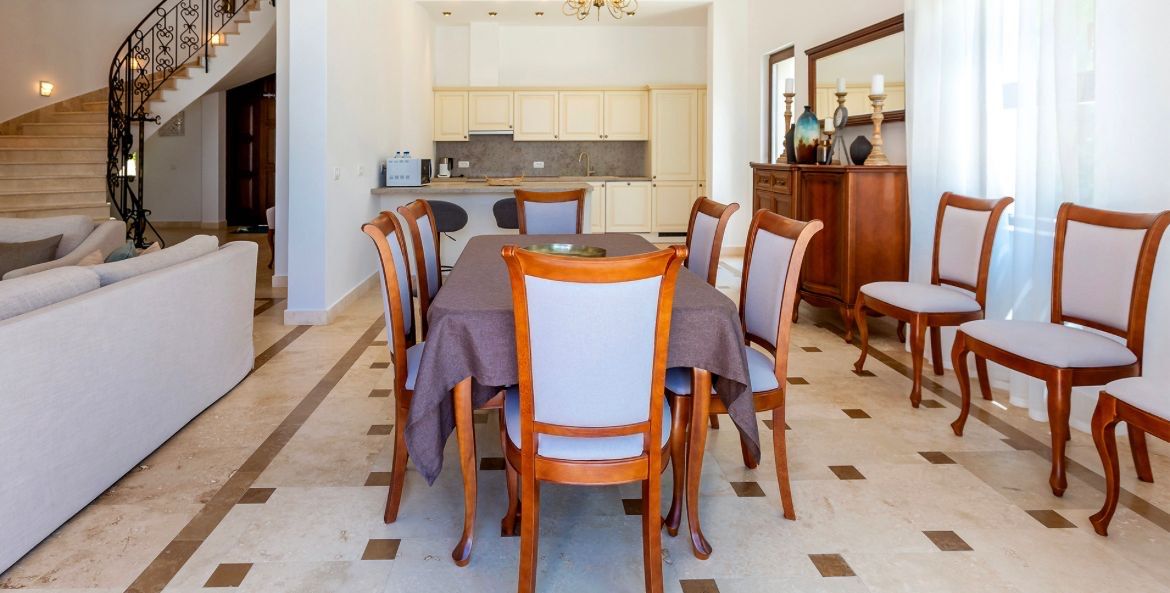 Villa in Sveti Stefan, Montenegro, 270 m² - picture 14