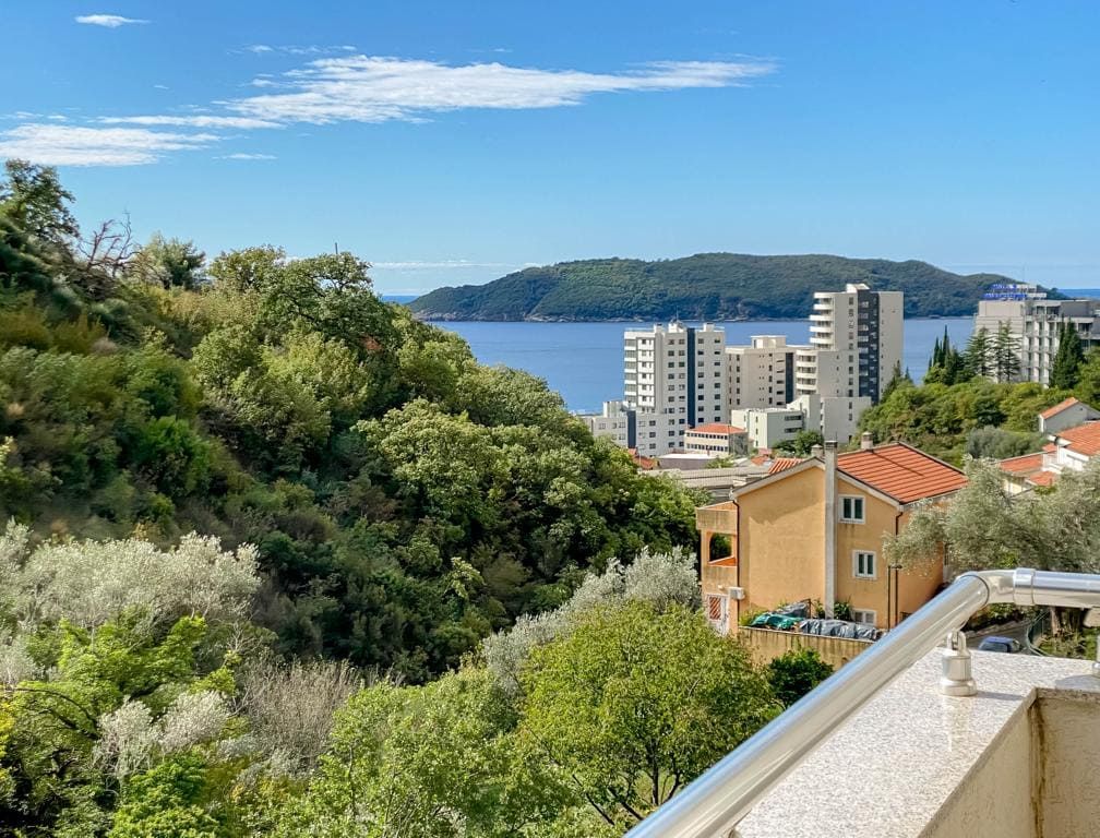 Flat in Becici, Montenegro, 51 m² - picture 6