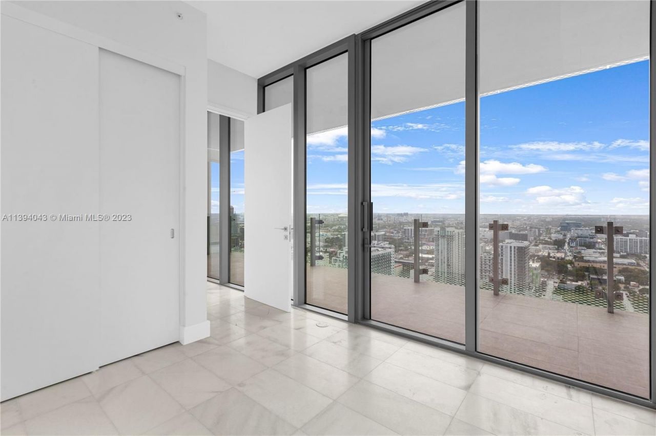 Flat in Miami, USA, 100 m² - picture 10