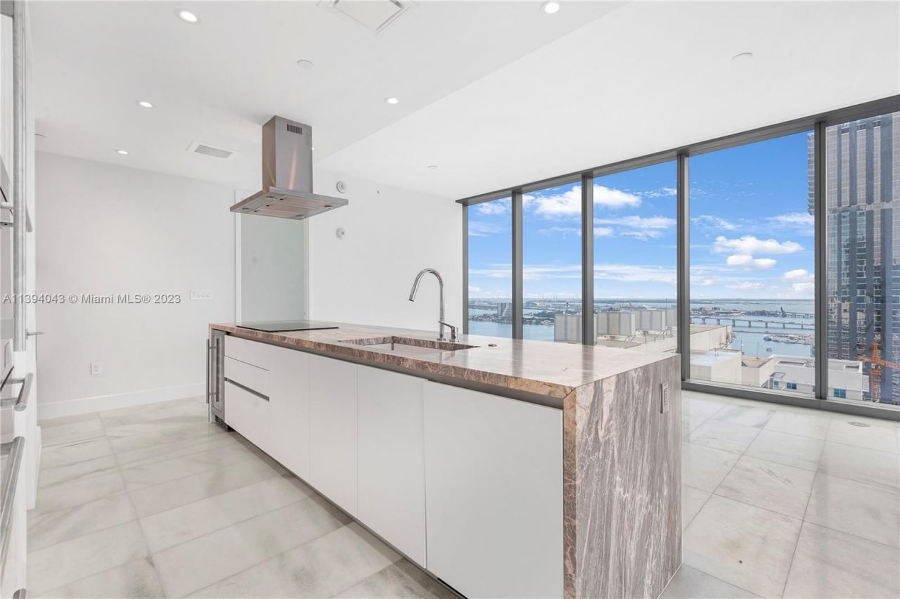 Flat in Miami, USA, 100 m² - picture 7