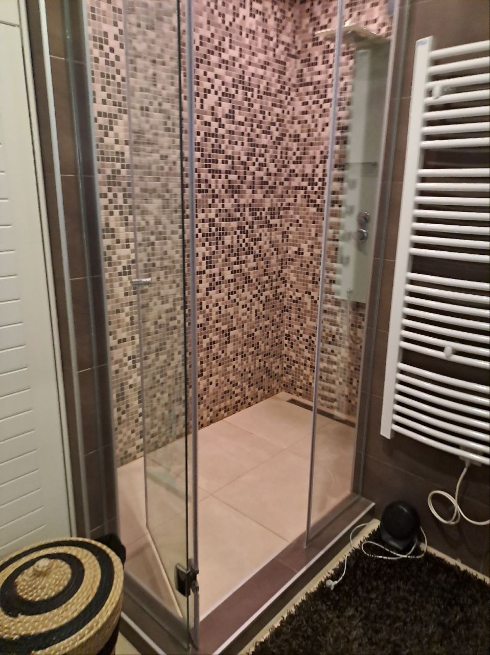 Casa en Podgorica, Montenegro, 260 m² - imagen 11