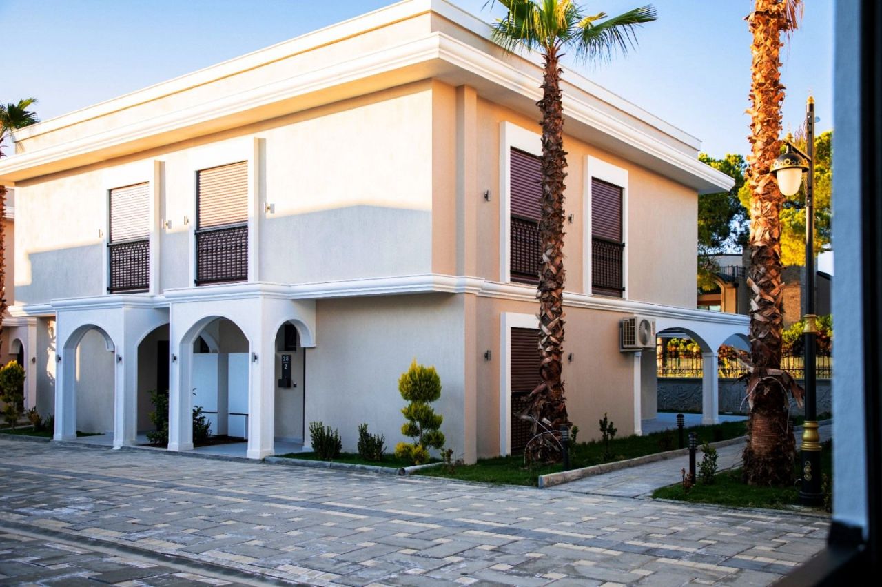 Villa a Kuşadası, Turchia, 160 m² - foto 2