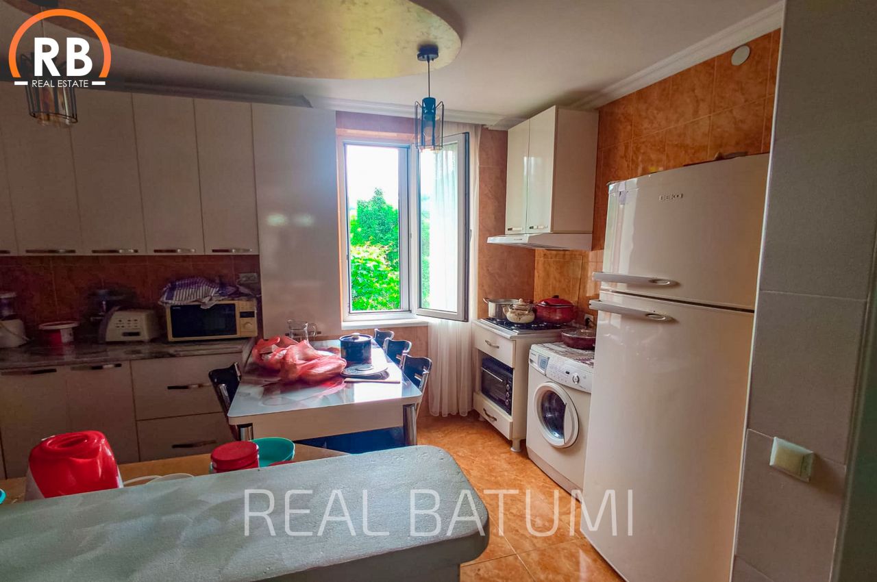 Land in Batumi, Georgia, 2 500 m² - picture 11