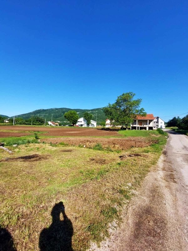 Terreno a Nikšić, Montenegro, 6 085 m2 - foto 12