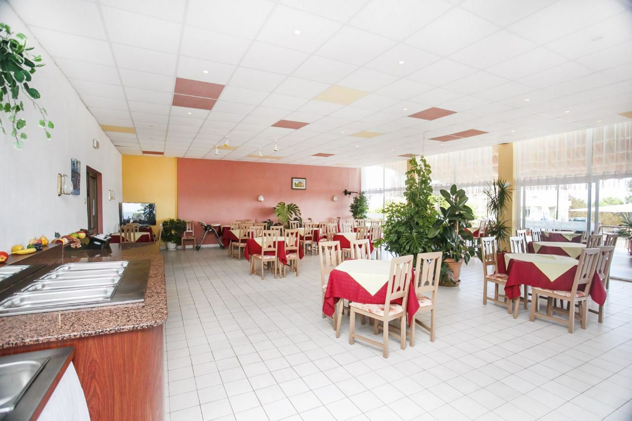 Hôtel à Varna, Bulgarie, 4 083 m² - image 2