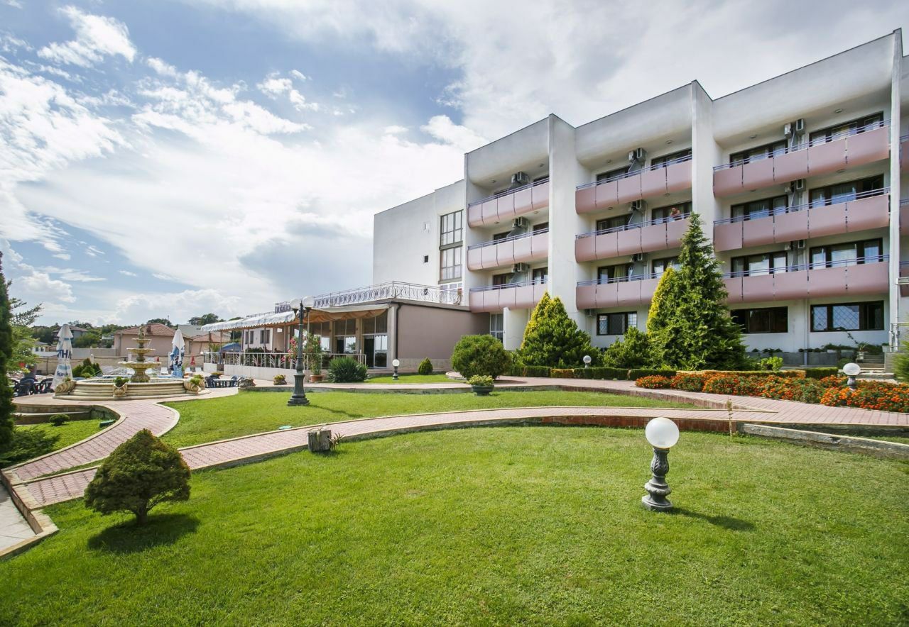 Hôtel à Varna, Bulgarie, 4 083 m² - image 1