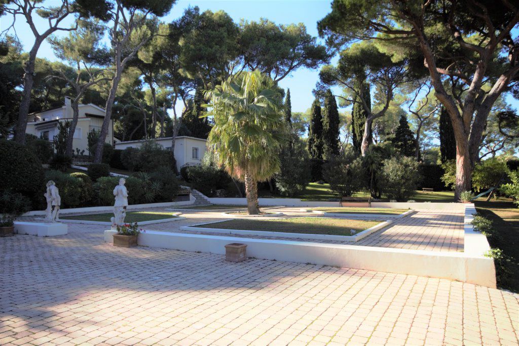 Villa in Saint-Jean-Cap-Ferrat, France, 490 m² - picture 5