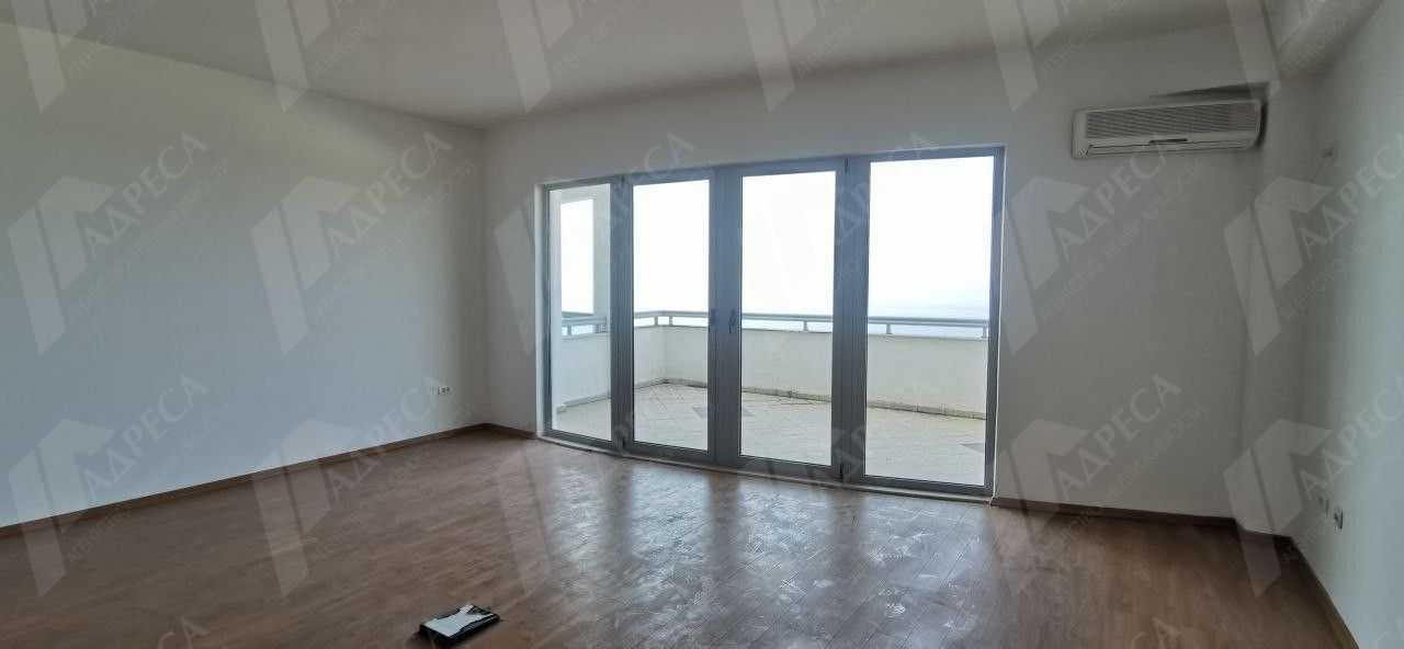 Appartement à Dobra Voda, Monténégro, 129 m² - image 1