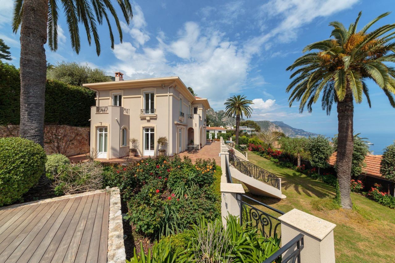 Villa en Villefranche-sur-Mer, Francia, 341 m² - imagen 1