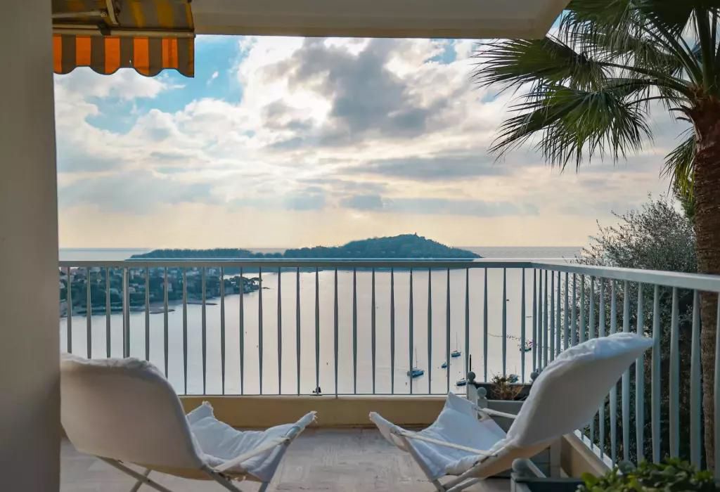 Appartement à Villefranche-sur-Mer, France, 86 m² - image 1