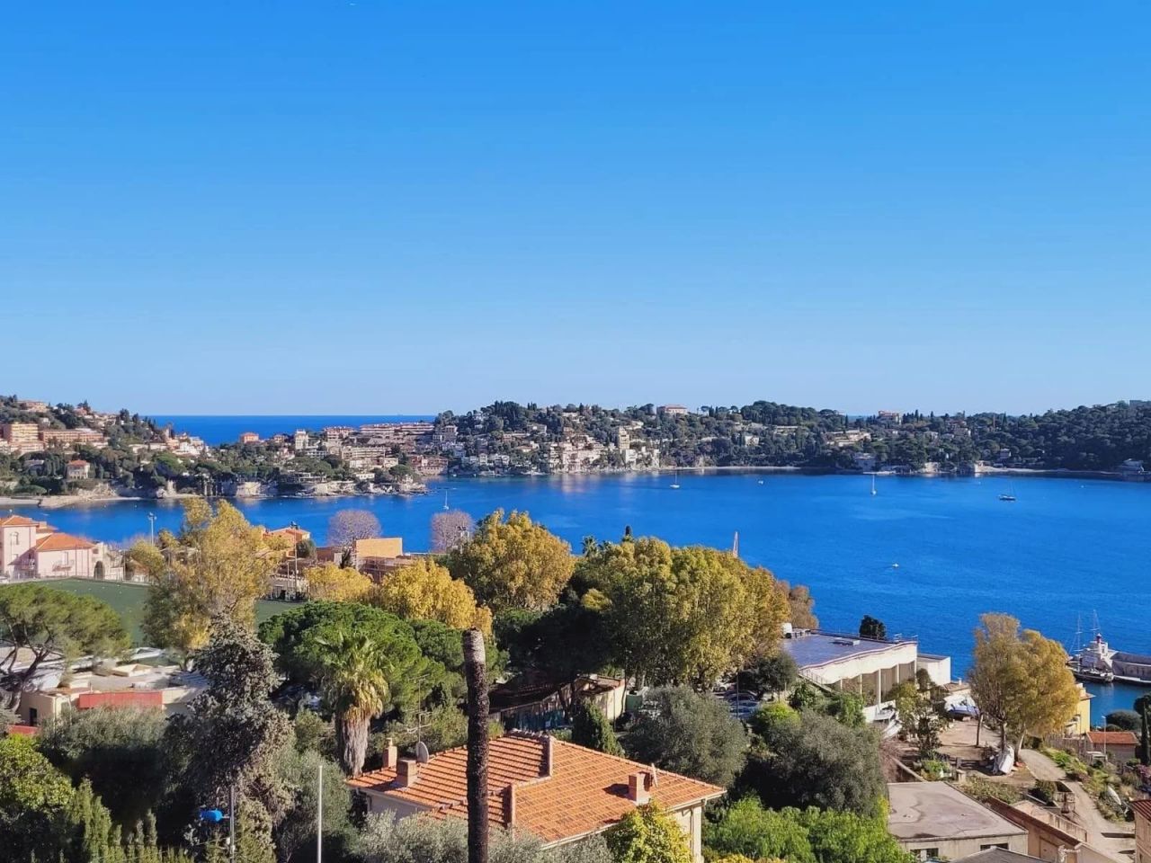 Apartamento en Villefranche-sur-Mer, Francia, 111 m² - imagen 2