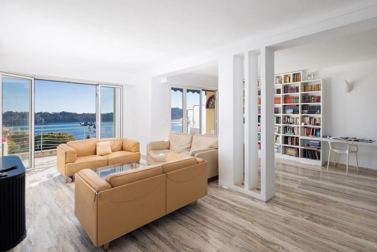 Apartamento en Villefranche-sur-Mer, Francia, 111 m² - imagen 3