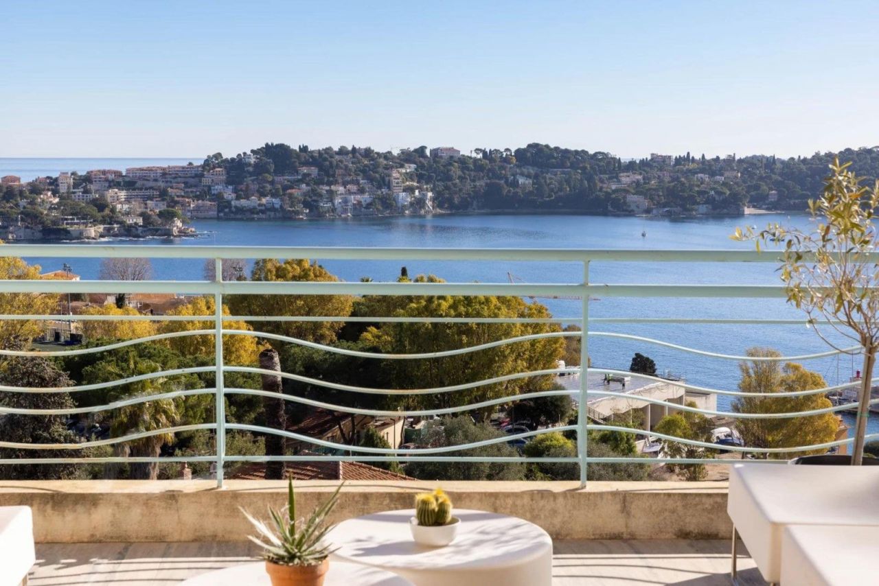 Apartamento en Villefranche-sur-Mer, Francia, 111 m² - imagen 11