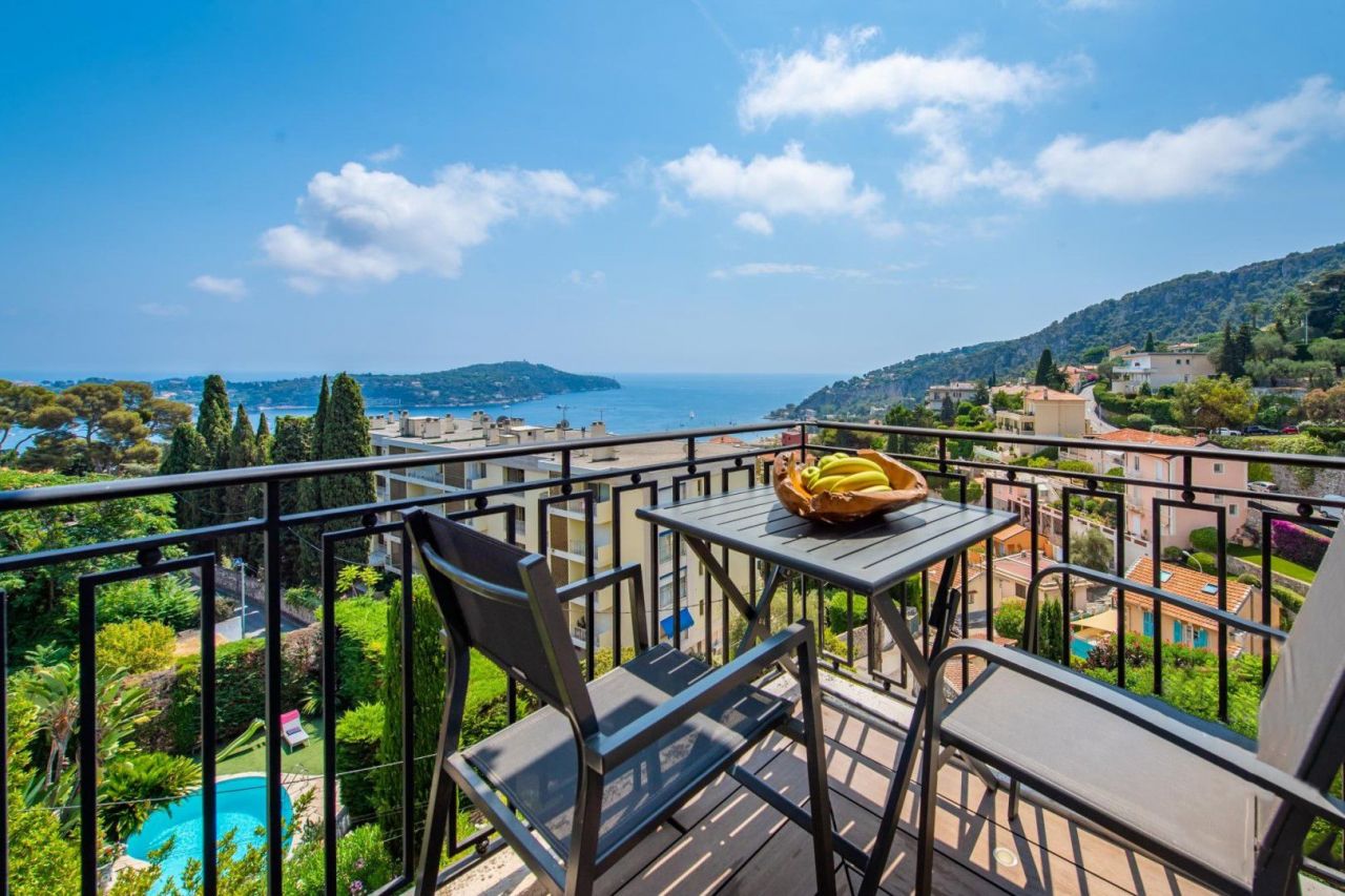 Apartamento en Villefranche-sur-Mer, Francia, 91 m² - imagen 1