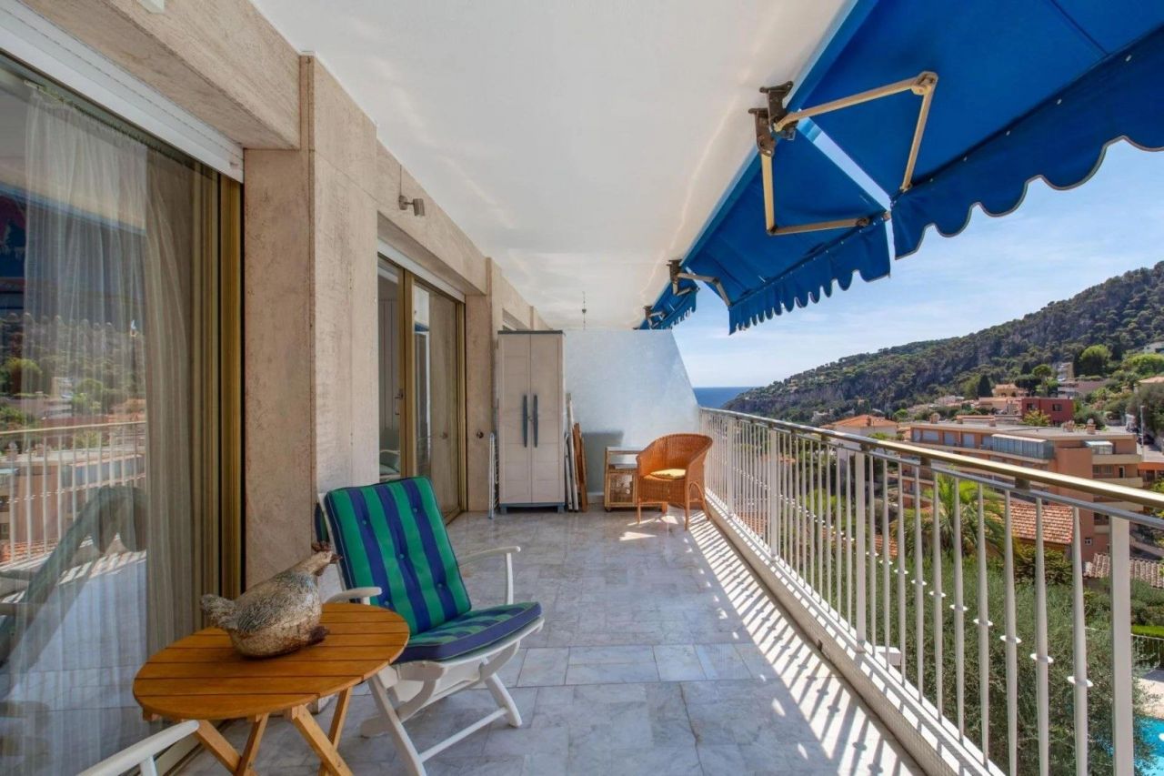 Apartment in Villefranche-sur-Mer, France, 111 m² - picture 16