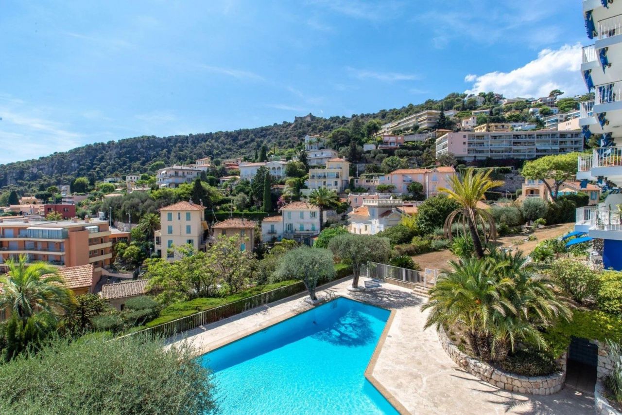 Apartamento en Villefranche-sur-Mer, Francia, 111 m² - imagen 1