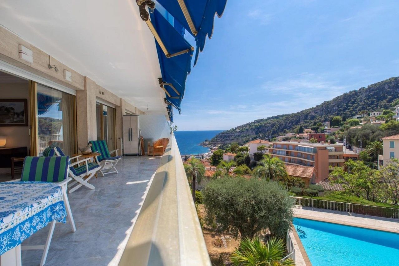 Apartment in Villefranche-sur-Mer, France, 111 m² - picture 7