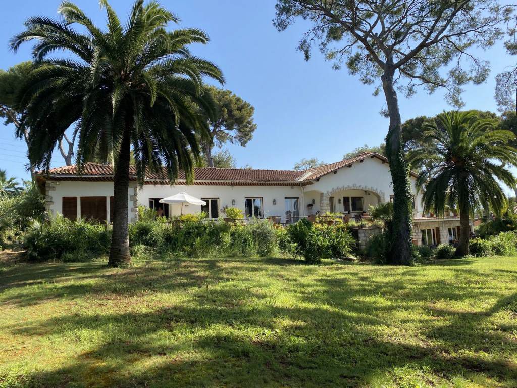 Villa in Roquebrune Cap Martin, Frankreich, 450 m² - Foto 2