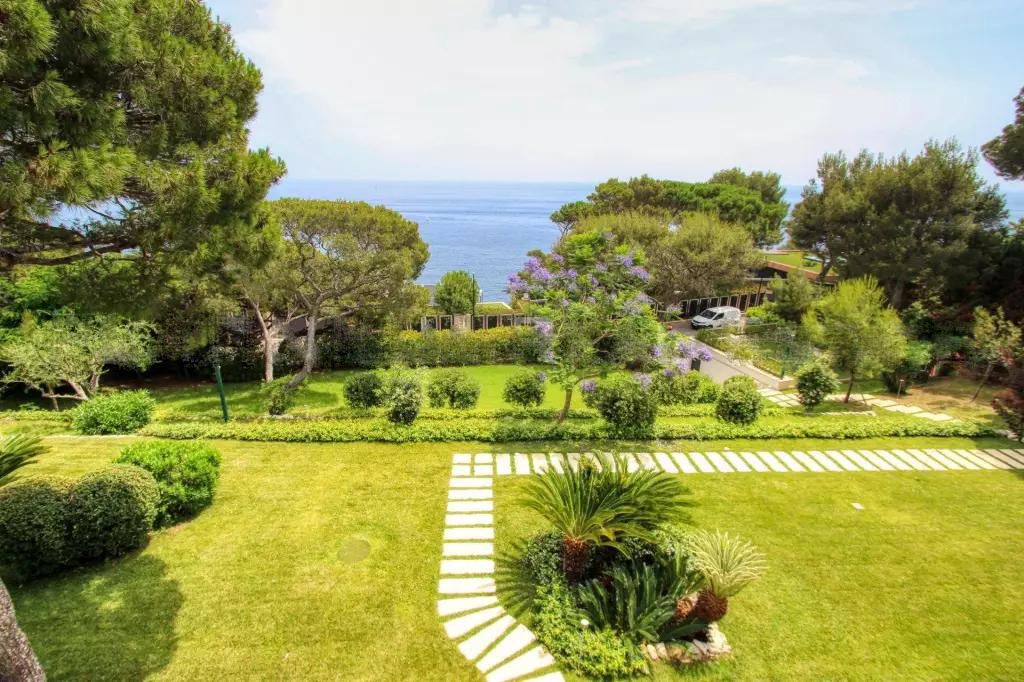 Villa en Saint-Jean-Cap-Ferrat, Francia, 550 m² - imagen 1