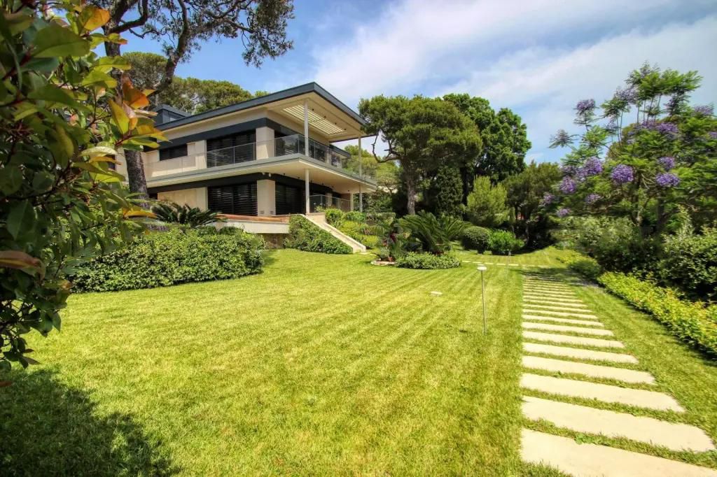 Villa in Saint-Jean-Cap-Ferrat, France, 550 m² - picture 2