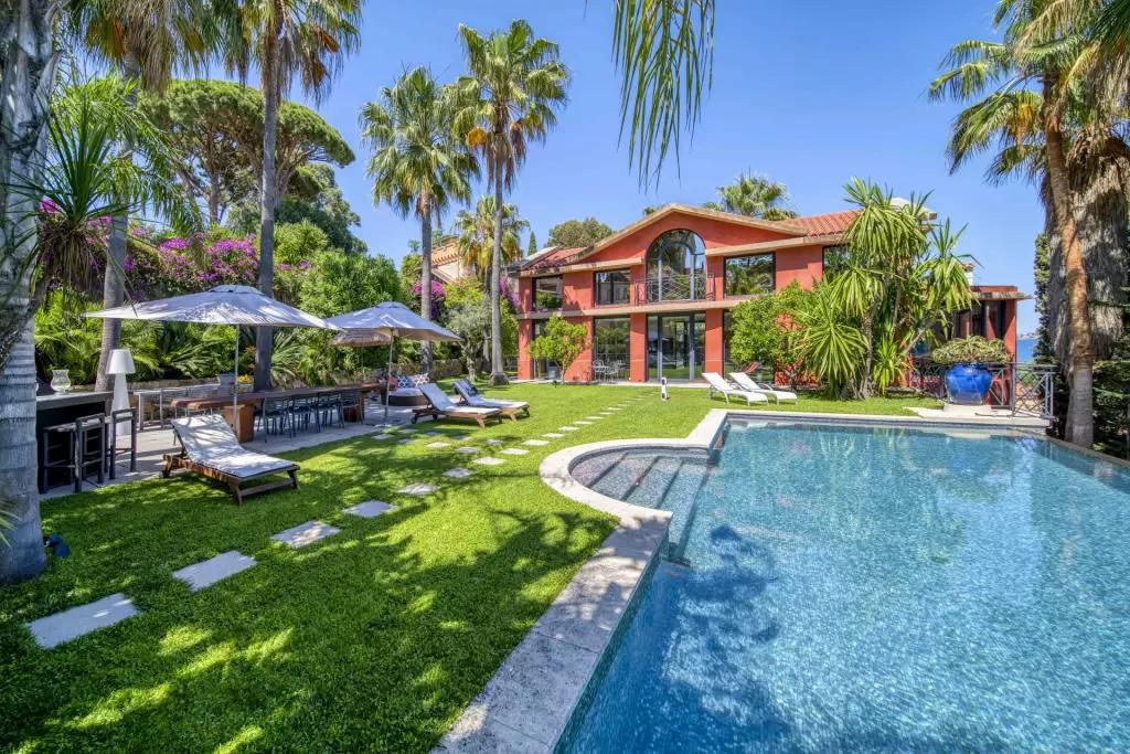 Villa en Cannes, Francia, 500 m² - imagen 1