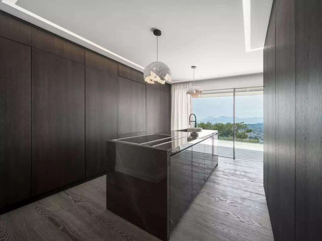 Villa in Cannes, France, 700 m² - picture 8